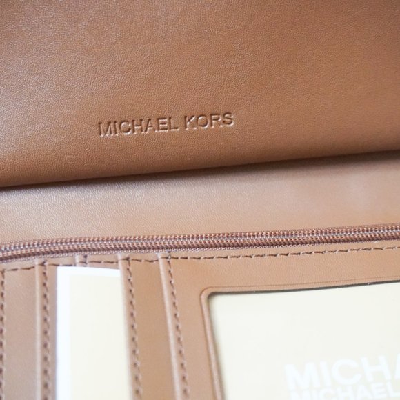 Michael Kors Jet Set Travel Large Phone Case Wallet Wristlet MK Brown - Picture 6 of 12